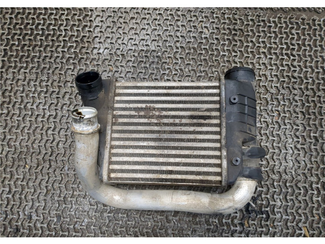 Интеркулер  Audi A4 (B6) 2000-2004 1.9  0281002399, 038906051b    