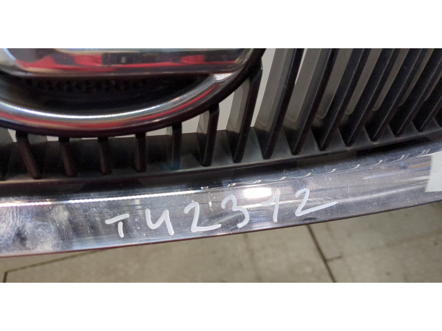Решетка радиатора  Lexus IS 2005-2013          5311153120