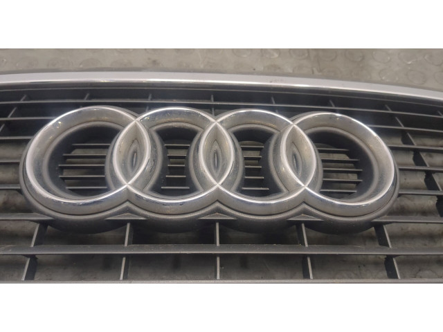 Решетка радиатора  Audi A6 (C6) 2005-2011          4F0853651S