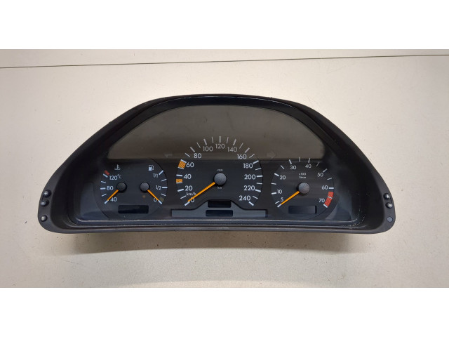 Панель приборов  Mercedes CLK W208 1997-2002            