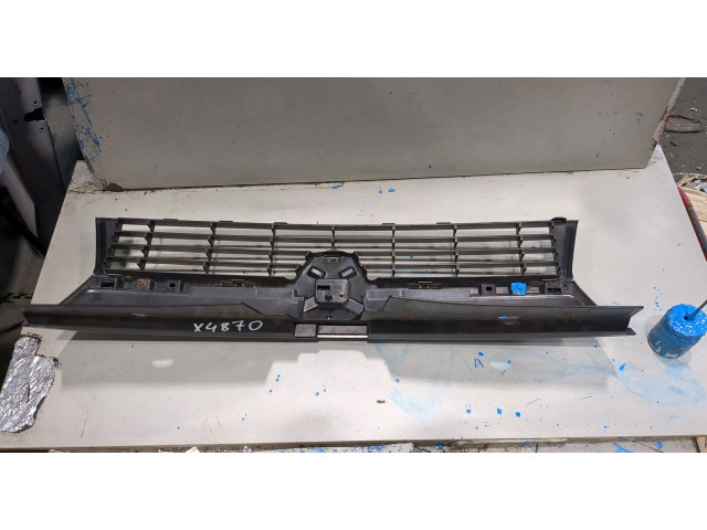 Решетка радиатора  Dacia Duster 2010-2017          623100260R