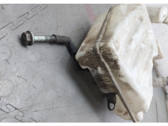 Бачок омывателя  Volkswagen Golf 6 2009-2012    