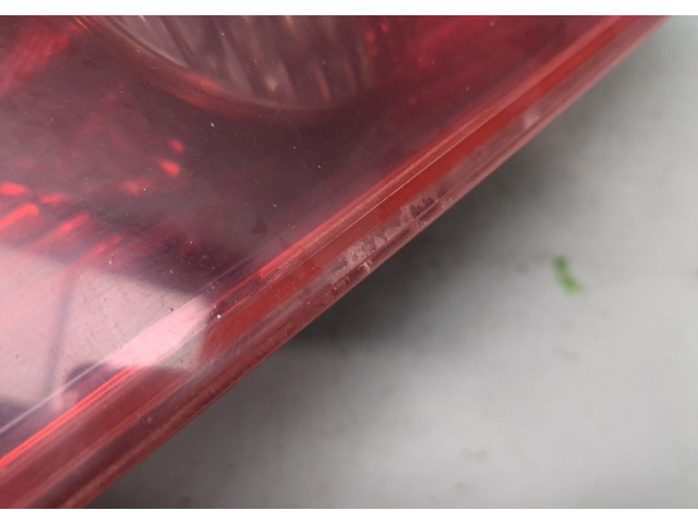 Задний фонарь        Peugeot 407 