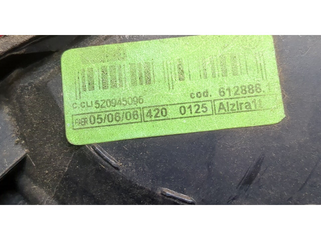 Задний фонарь        Volkswagen Fox 2005-2011 