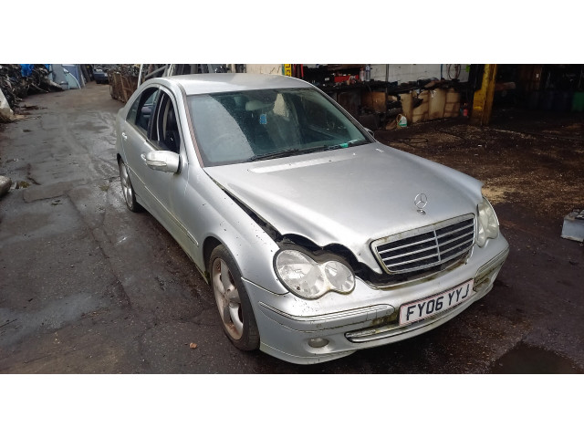 Стойка амортизатора  Mercedes C W203 2000-2007      2.2  дизель