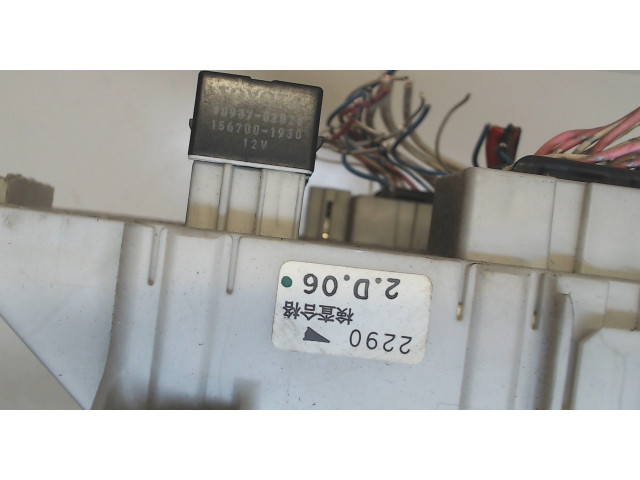 Блок предохранителей  Toyota RAV 4 2000-2005      827312010   4  1.8