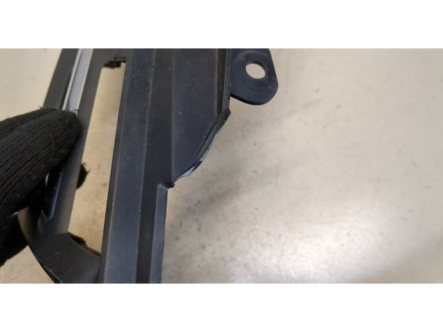 Решетка радиатора  Nissan Micra K12E 2003-2010           1.2 62330BC41A