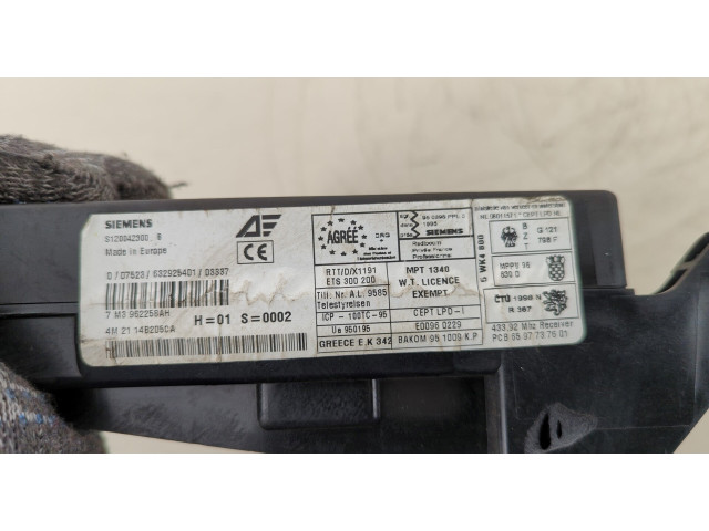 Блок предохранителей  Volkswagen Sharan 2000-2010      7M3962258AH   