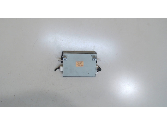 Дисплей бортового компьютера  Nissan Elgrand 1997-2002 28520VE000        