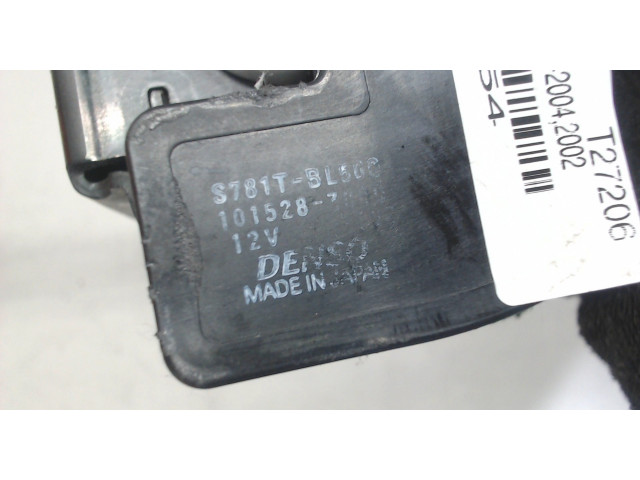 Замок багажника  Toyota Corolla Verso 2002-2004       
