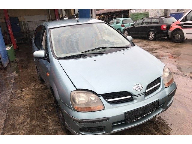 Решетка радиатора  Nissan Almera Tino          2.2 62330BU000