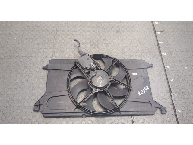 Вентилятор радиатора  Ford Focus 2 2005-2008           