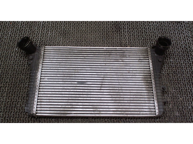 Интеркулер  Volkswagen Tiguan 2011-2016 2.0  3C0145805R    