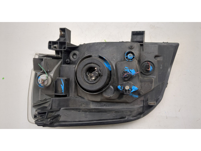 Фара передняя  Nissan X-Trail (T30) 2001-2006 правая 