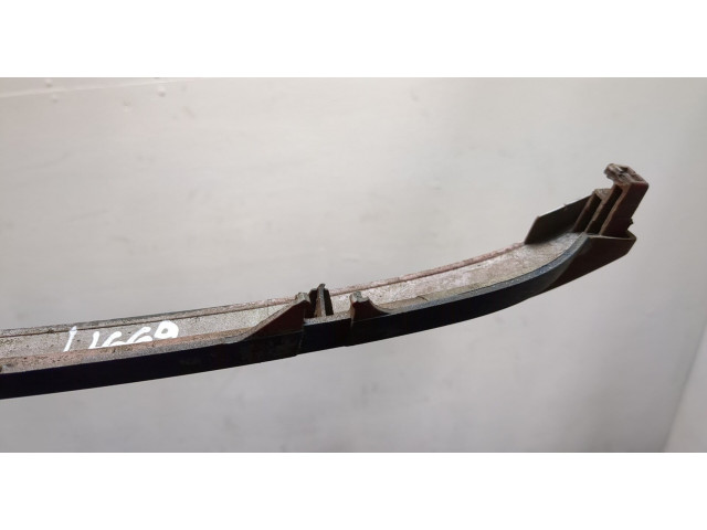 Решетка радиатора  Renault Megane 1996-2002          1.6 