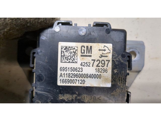 Блок комфорта  Chevrolet Bolt 2016-      695150623, 42527297  