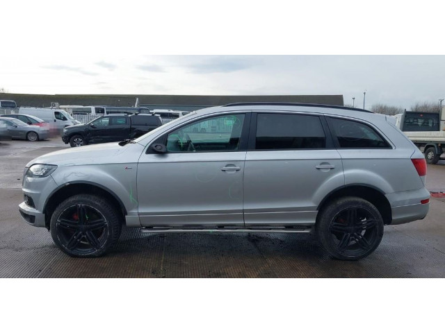 Стойка амортизатора  Audi Q7 2009-2015     3  дизель