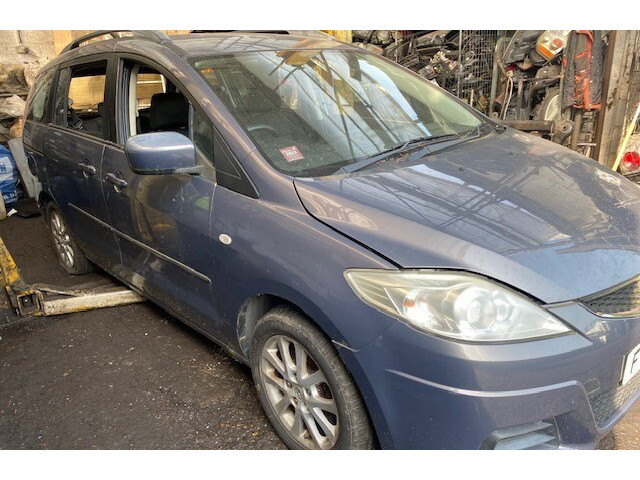 Бачок омывателя  Mazda 5 (CR) 2005-2010      1.8
