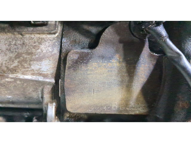 Клапанная крышка двигателя ДВС  Mercedes E W212 2009-2013 2.1     