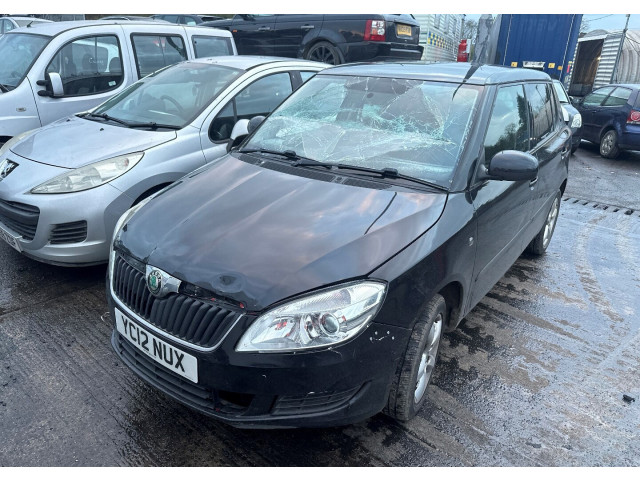 Решетка радиатора  Skoda Fabia 2010-2014          1.2 