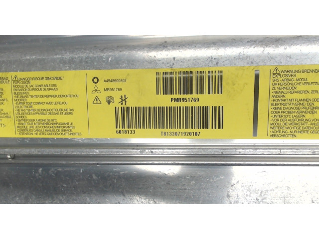 Подушка безопасности переднего пассажира  Mitsubishi Colt 2004-2008     
