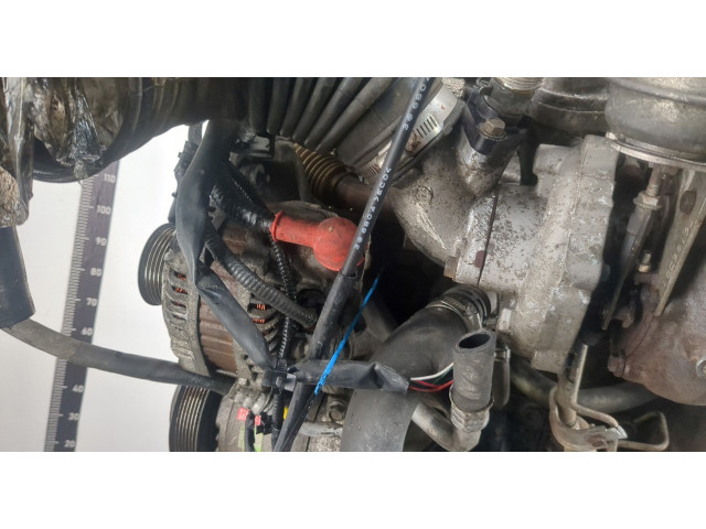 Форсунка топливная  Nissan Pathfinder 2004-2014    16600EC00A     