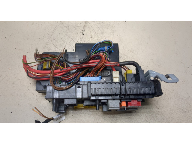 Блок предохранителей  Mercedes C W204 2007-2013           1.8