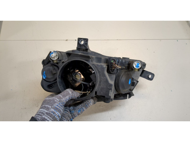 Фара передняя  Volkswagen Passat 6 2005-2010 правая 