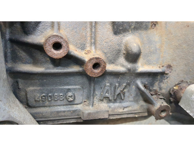 Генератор  Nissan Almera Tino           