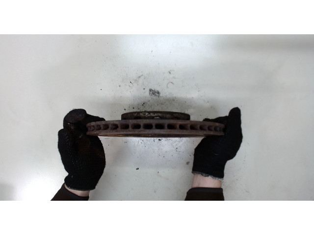 Диск тормозной  Audi A4 (B7) 2005-2007 2.0  передний     8E0615301Q      
