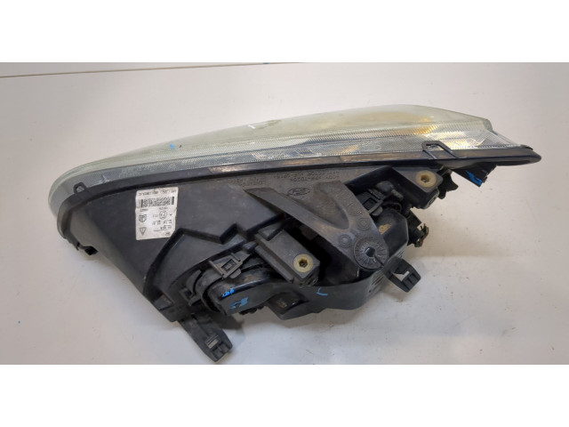 Фара передняя  Ford Focus 2 2005-2008 правая 