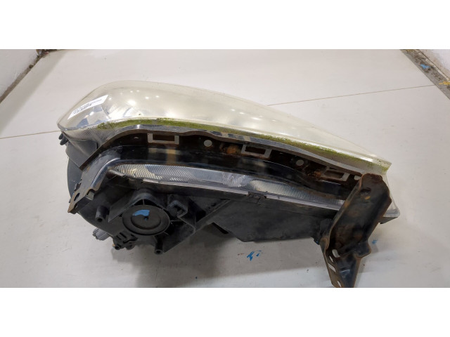 Фара передняя  Honda CR-V 2002-2006 правая 
