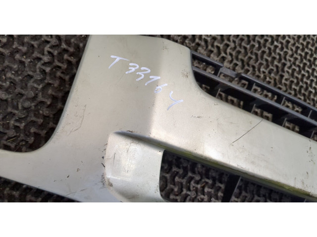 Решетка радиатора  Nissan Pathfinder 1996-2005          3.2 623101W312