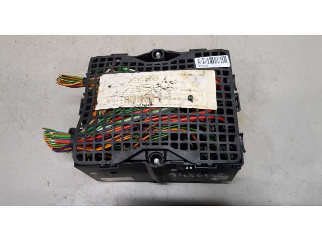 Блок предохранителей  Ford Fusion 2002-2012      6N1T14401DFF   