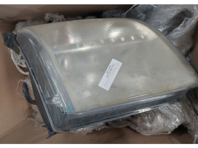 Фара передняя  Ford Fusion 2002-2012 правая 