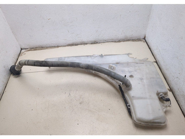 Бачок омывателя  BMW 3 E90, E91, E92, E93 2005-2012    