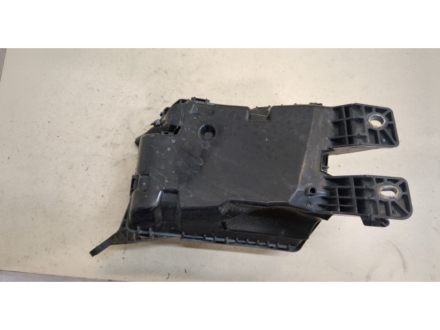 Блок предохранителей  Toyota RAV 4 2013-2015         