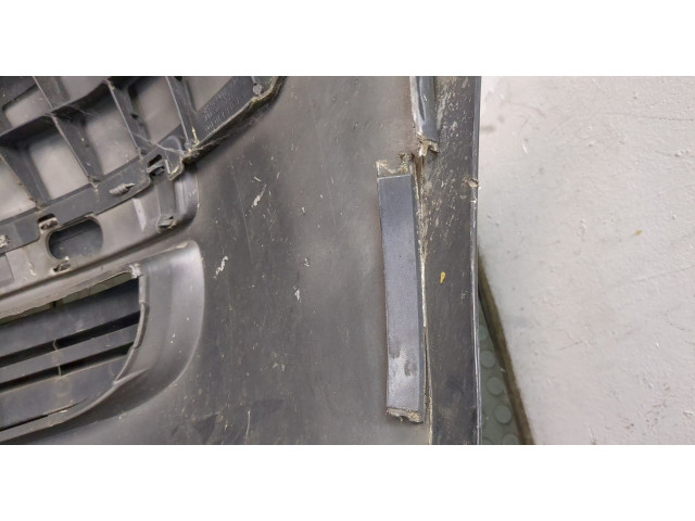 Бампер  Skoda SuperB 2001-2008 передний   3U0807217