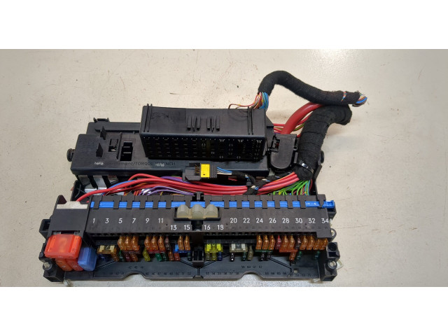 Блок предохранителей  BMW X3 E83 2004-2010         