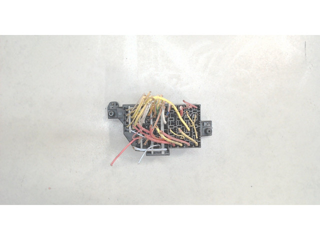 Блок предохранителей  Renault Clio 1998-2008      7703297597    1.2