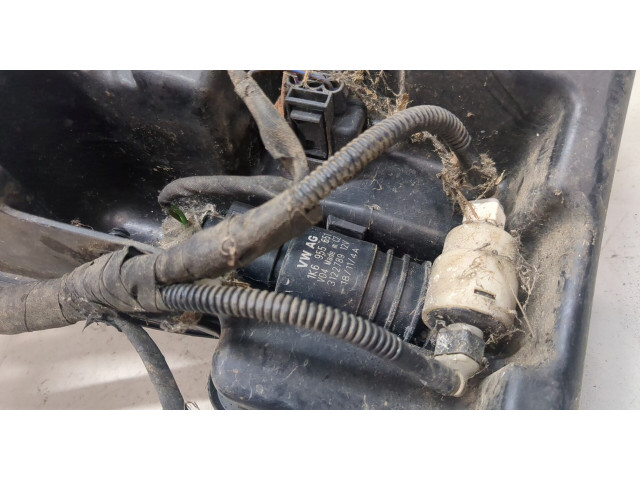 Бачок омывателя  Volkswagen Tiguan 2007-2011    