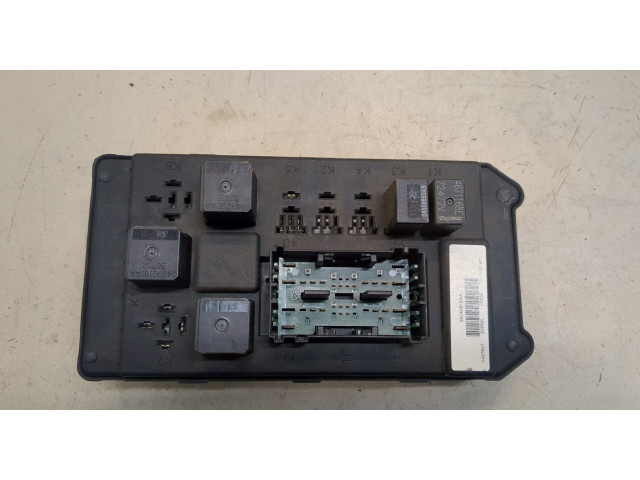 Блок предохранителей  Jeep Grand Cherokee 2004-2010      56049915aa   