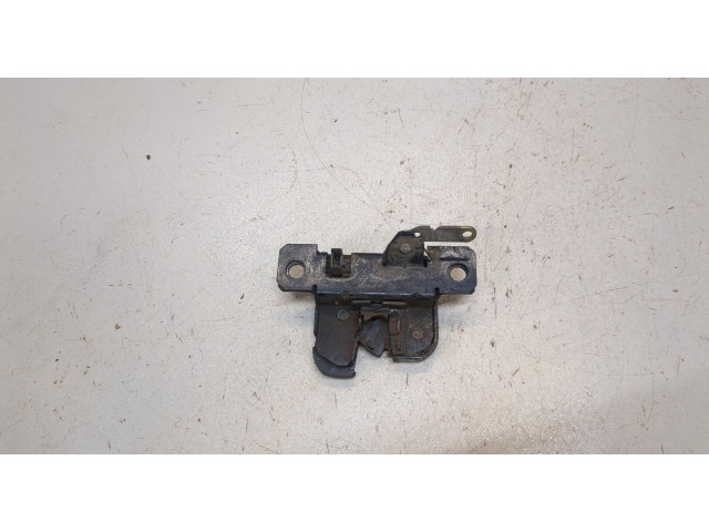 Замок багажника  Volkswagen Caddy 2004-2010       