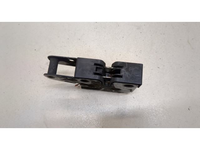 Замок капота  Volkswagen Caddy 2004-2015     