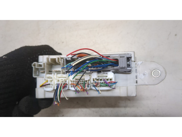 Блок предохранителей  Lexus LS460 2006-2012          4.6