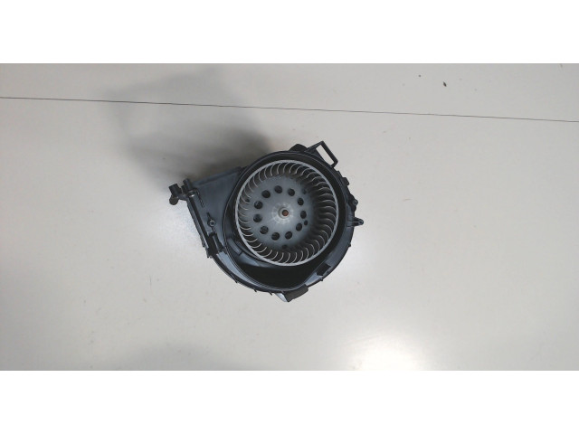 Моторчик печки  Renault Fluence 2009-2013 T1010710G, 272100237R     T1010710G, 272100237R   