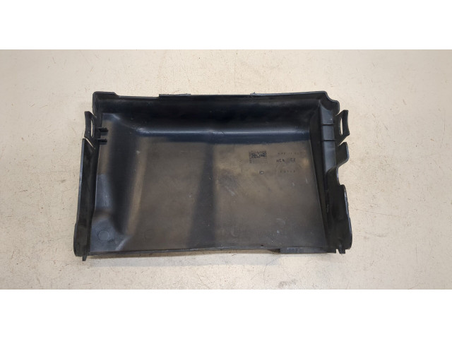 Крышка блока предохранителей  Volkswagen Polo 2001-2005          1.2
