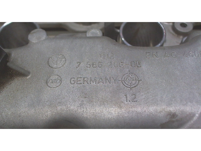 Клапанная крышка двигателя ДВС  BMW 5 F10 2010-2016 4.4  11127570939   