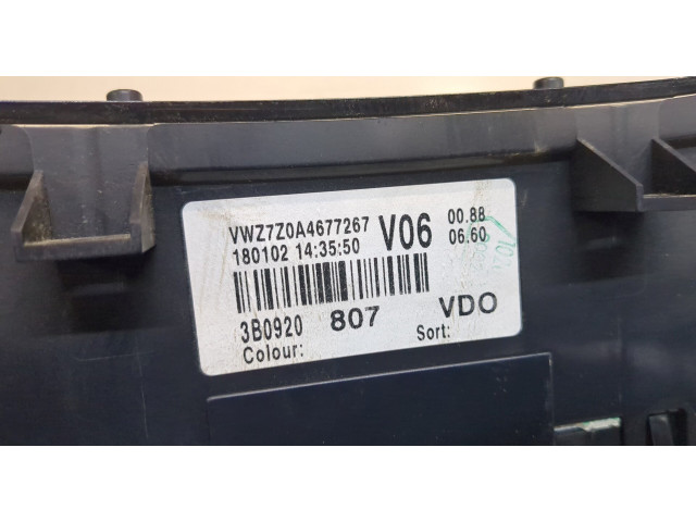 Панель приборов  Volkswagen Passat 5 2000-2005              Бензин