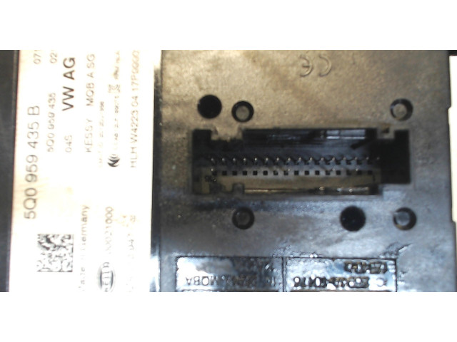 Блок комфорта  Volkswagen Golf 7 2012-2017      5Q0959435B    